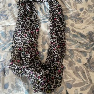 Infinity scarf